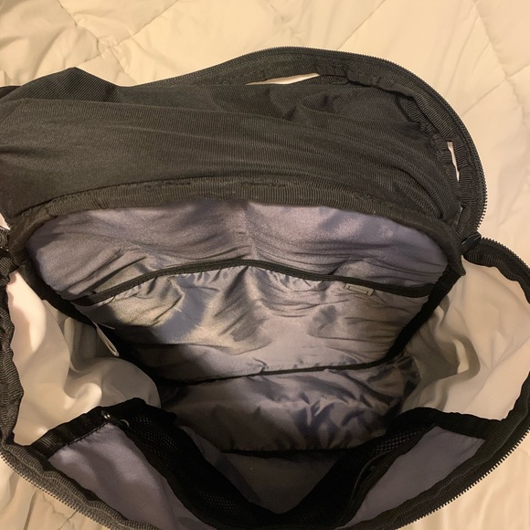 Adidas Classic Zip Top Backpack - Picture 7 of 9